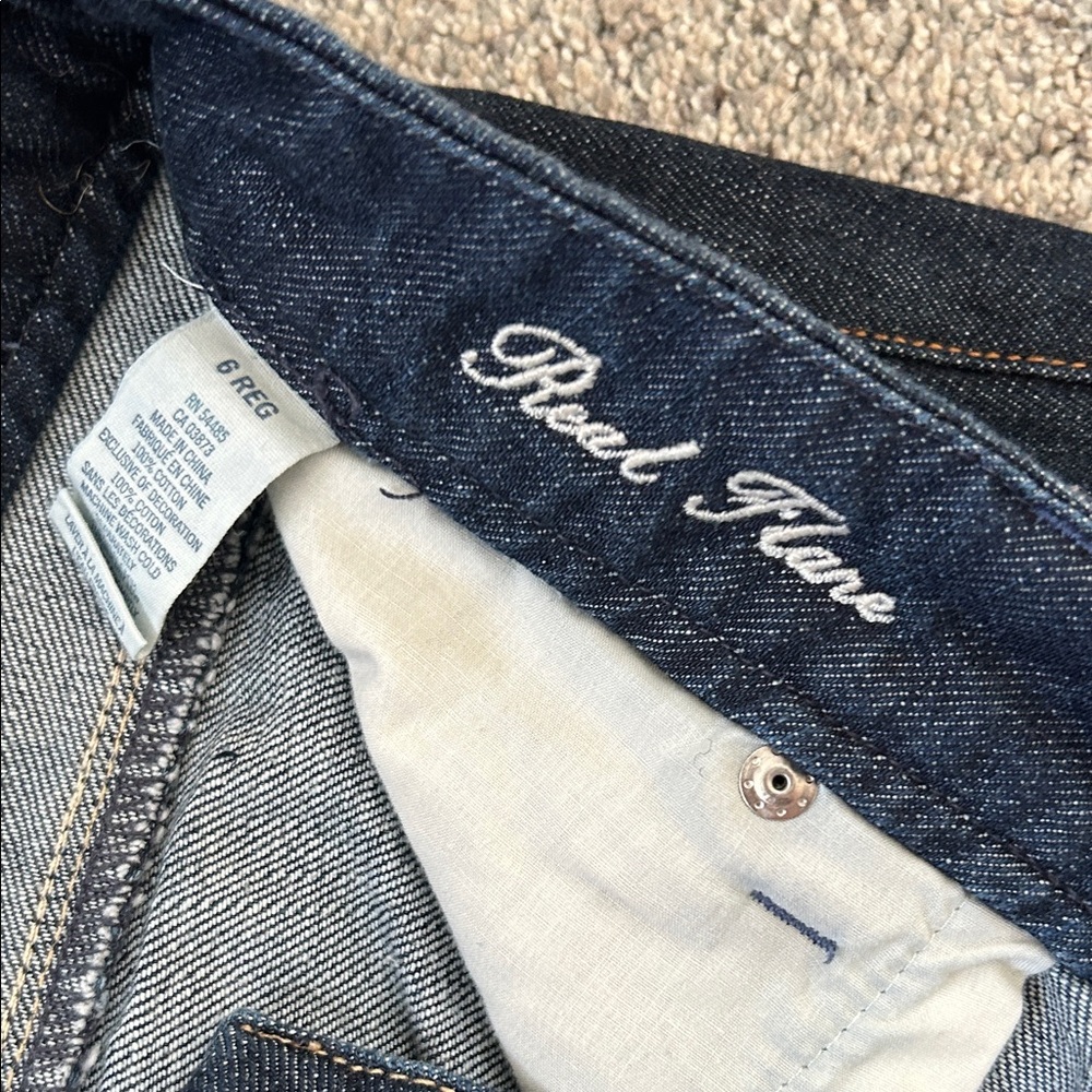 Vintage AE women’s  Dark Blue Flare Jeans - Picture 3 of 5